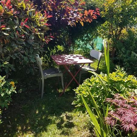 Petit logement dans un écrin de verdure Saint-Herblain Exterior foto